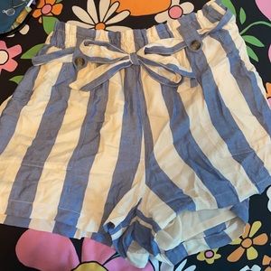 American Eagle blue&white stripe paperbag shorts